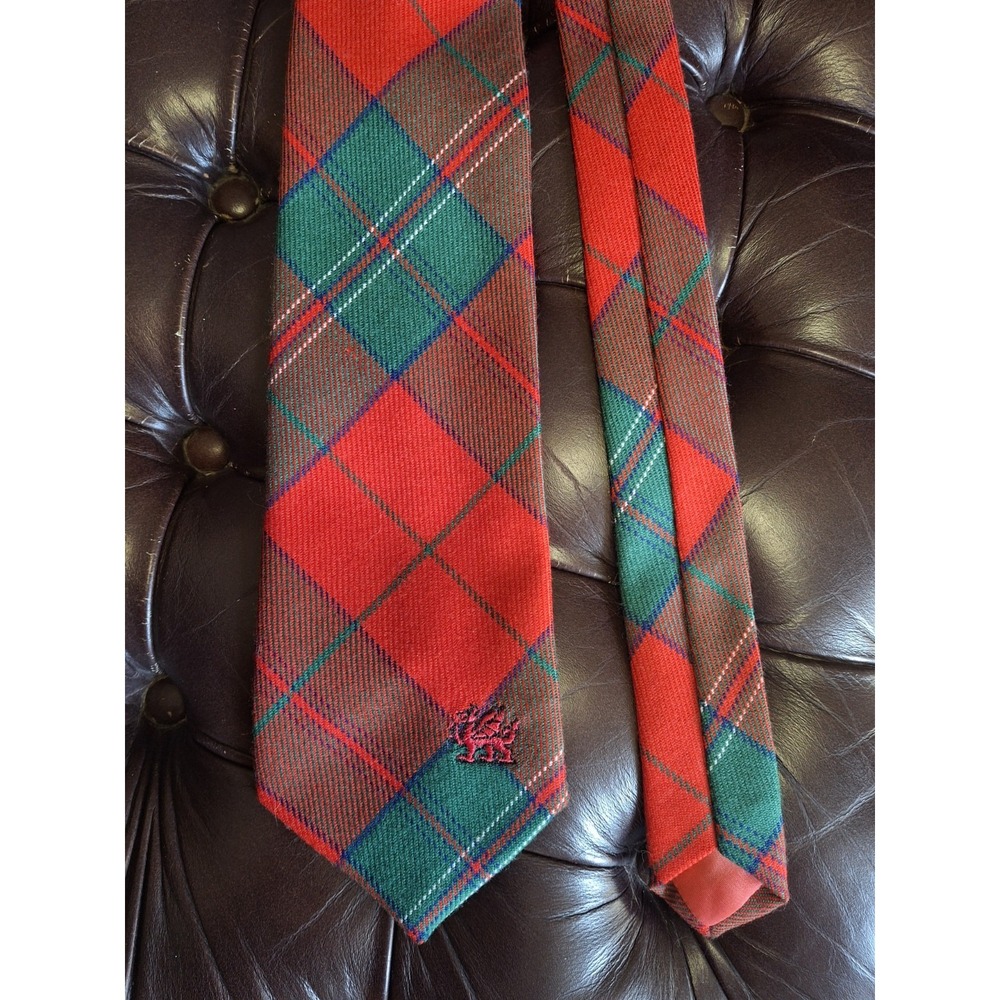 Thomas family tartan wool necktie, woven made in Wales, Classic Holiday Preppy